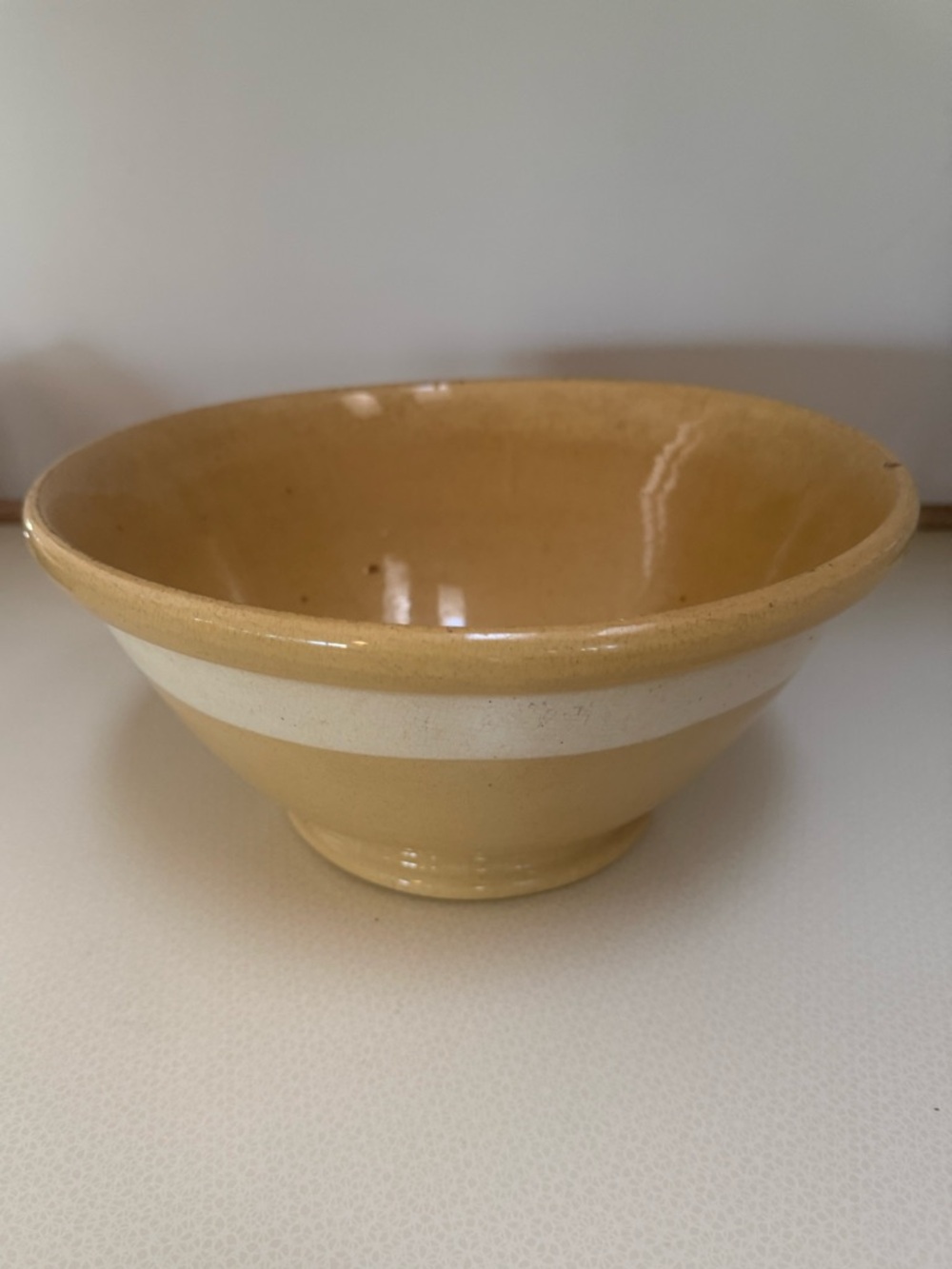 Antique Watt YellowWare 12" Mixing Bowl Single White Band Americana 19th Century - Picture 1 of 9